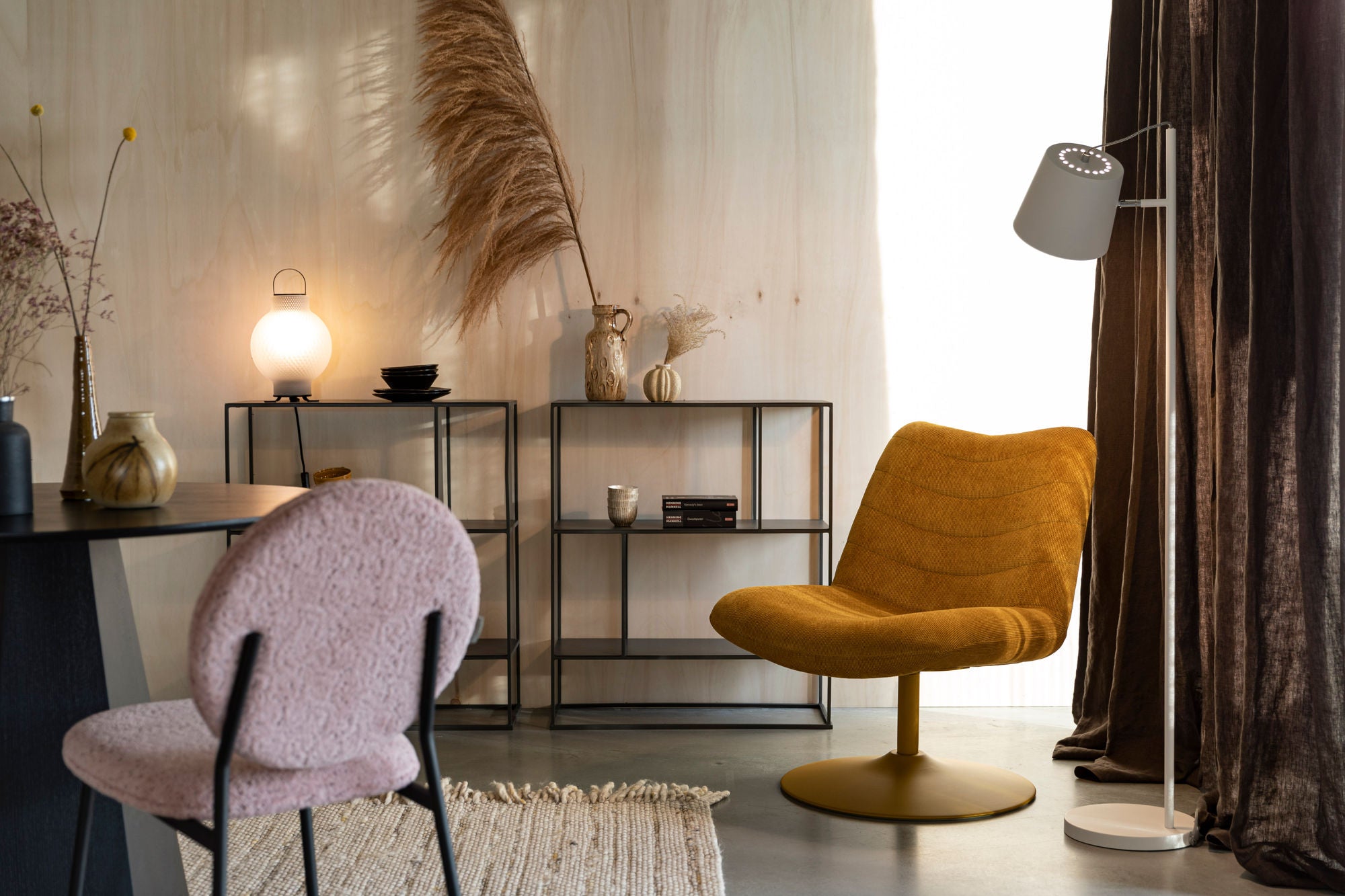 Zuiver Buckle Head White Floor Lamp